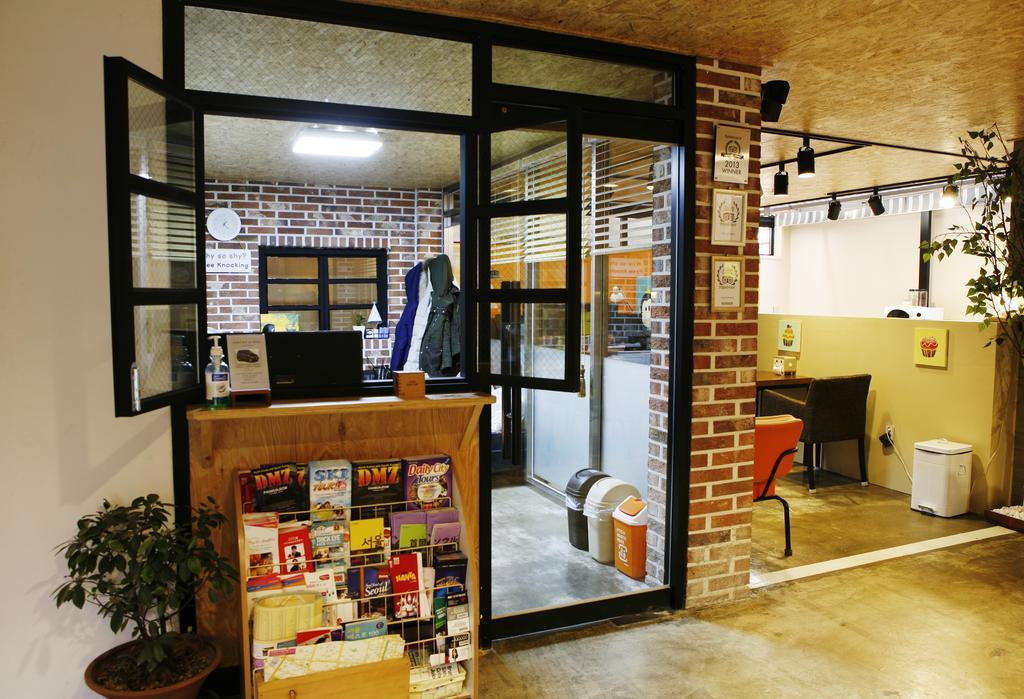 Lee & No Guesthouse Hongdae Szöul Kültér fotó